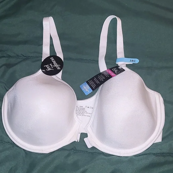 NWT Bali bra - Picture 1 of 6